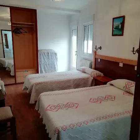 Pensjonat Carmen ** Sanxenxo